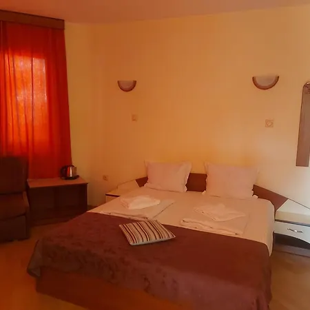 Hotel семеен юлия